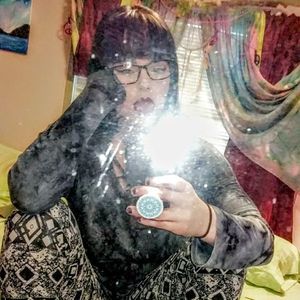 Meet your Posher, Abby